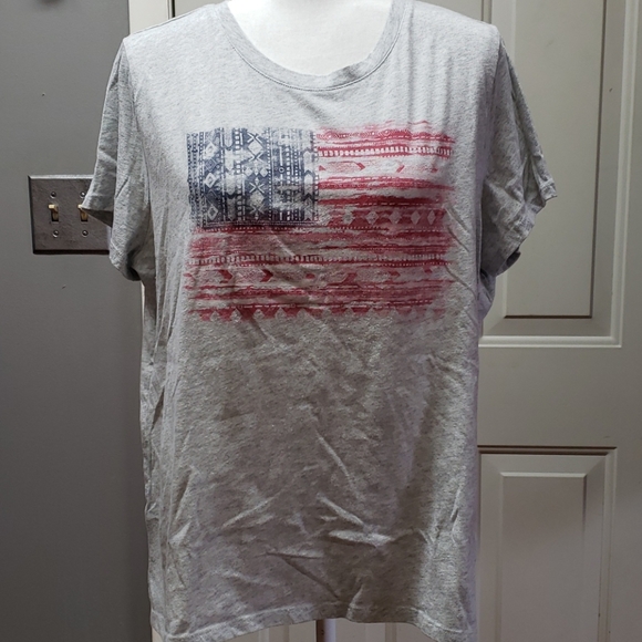 Tops - Patriotic shirt, size xl